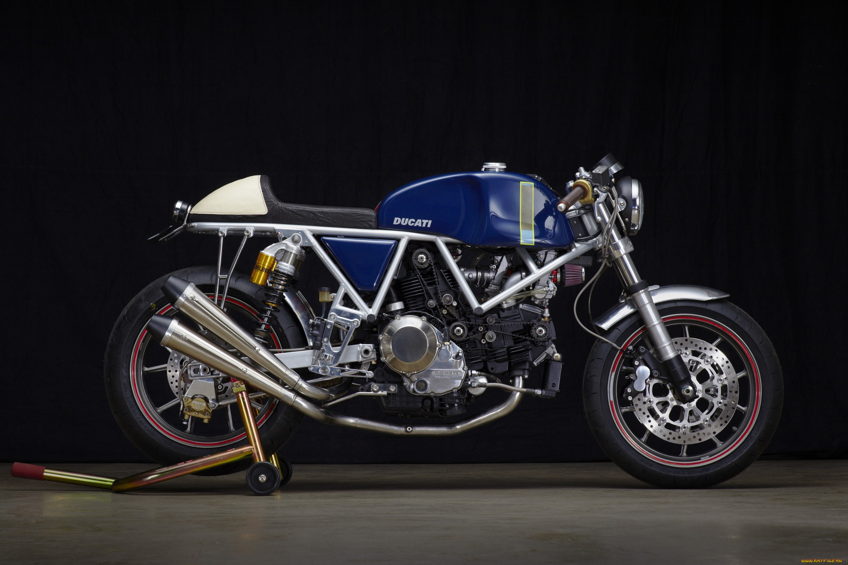 , ducati, aoshima